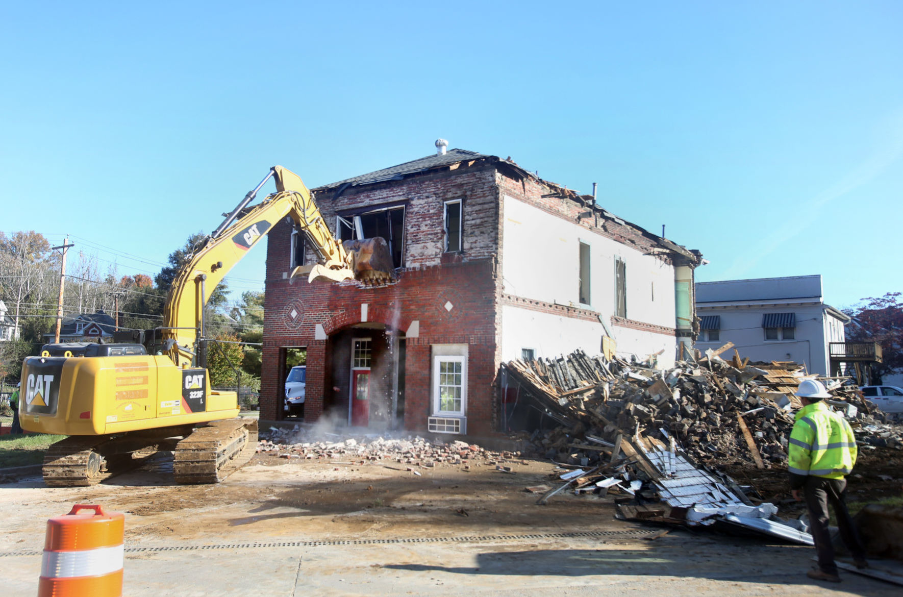 hr firestation demolition 110619 p02